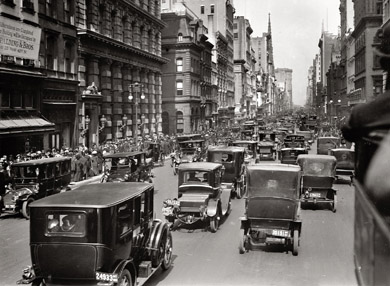 vintage cars on Fifth Avenue